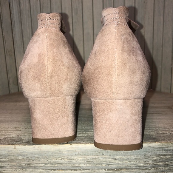 Flawless Aquatalia Beige-Grey Pointed Toe Suede Short Boots 5.5. Made in Italy. - Picture 11 of 11